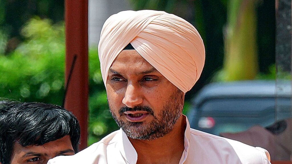 Sports News Today Live Updates on December 4, 2024: ‘MS Dhoni and I don’t speak, been 10 years’: Harbhajan Singh makes BIG claim